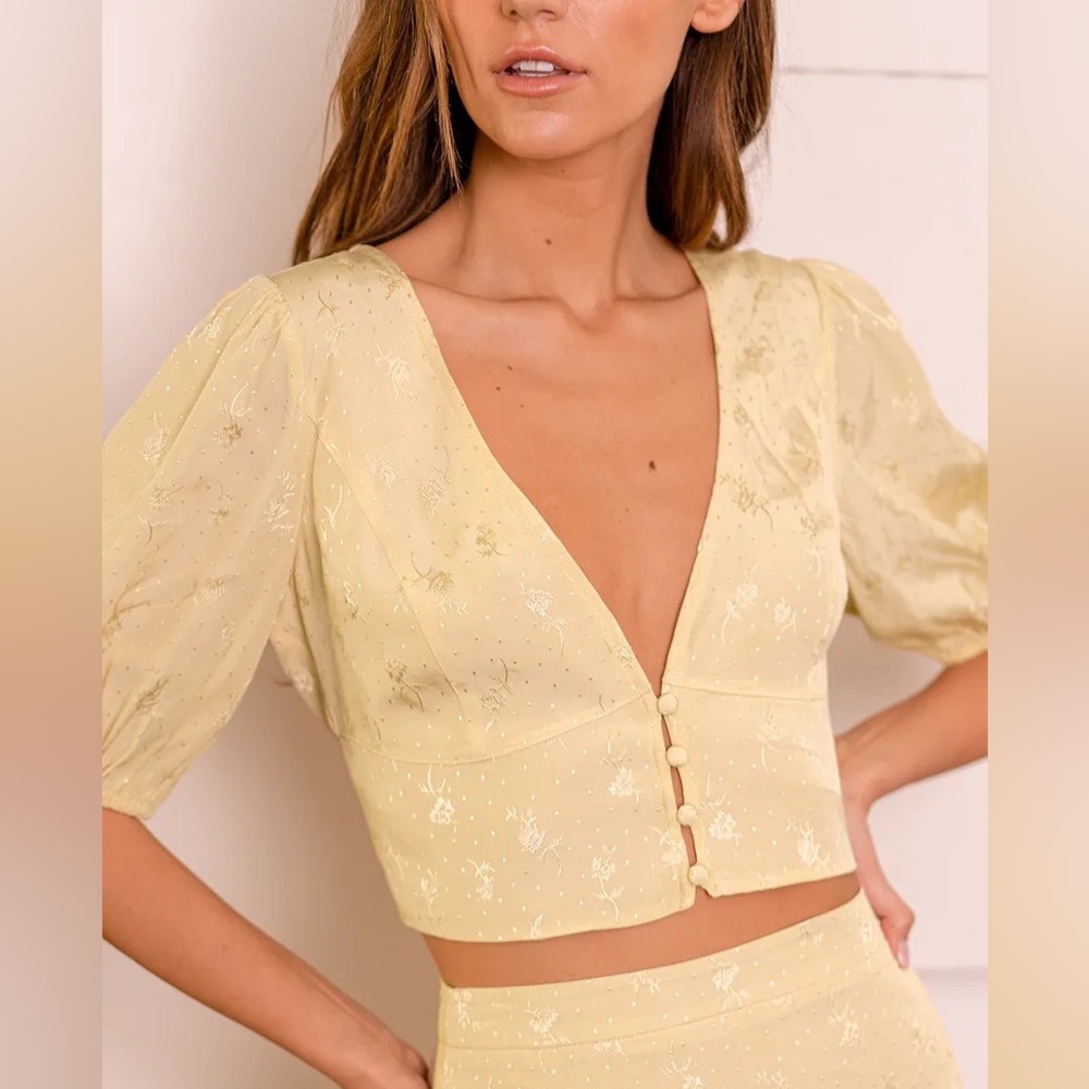 Lulus Looking Luminous Light Yellow Jacquard Puff Sleeve Button-Up Top